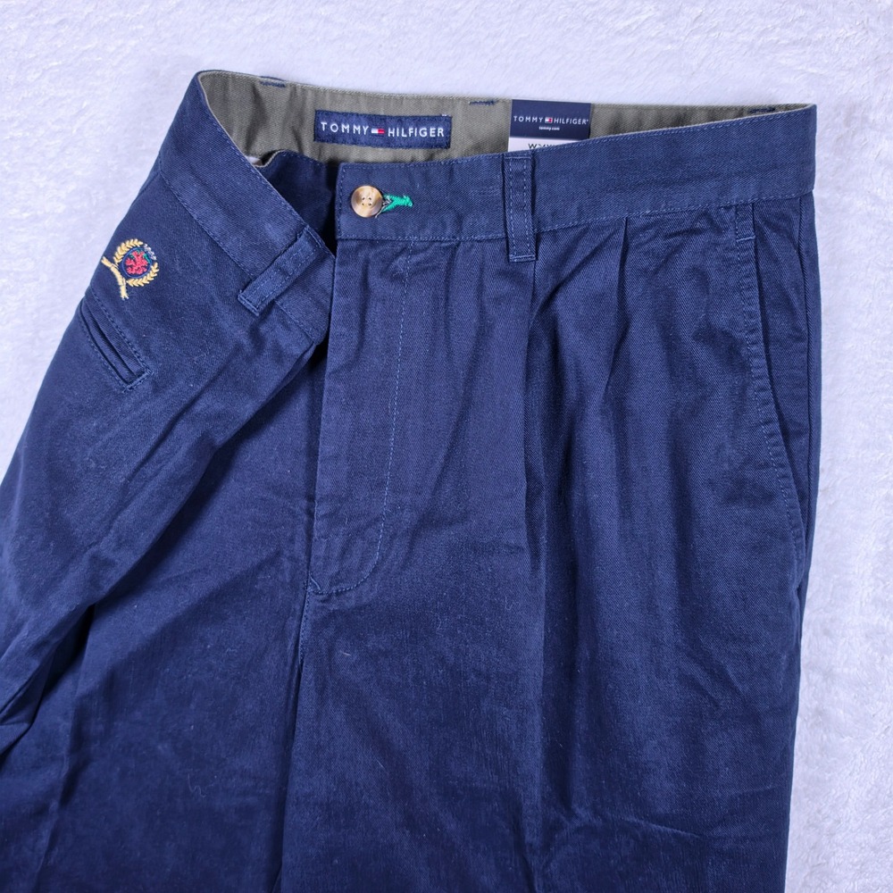 NEW Tommy Hilfiger Basic Pleated Chino Mens 34/30 Navy Cuffed Embroidered Crest